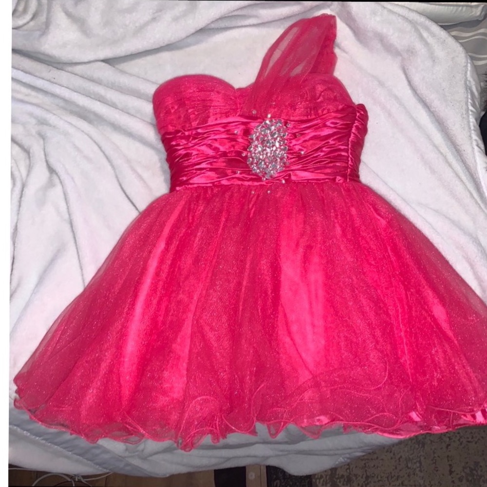 Dancing Queen Shoulder Strap Sleeveless Dress